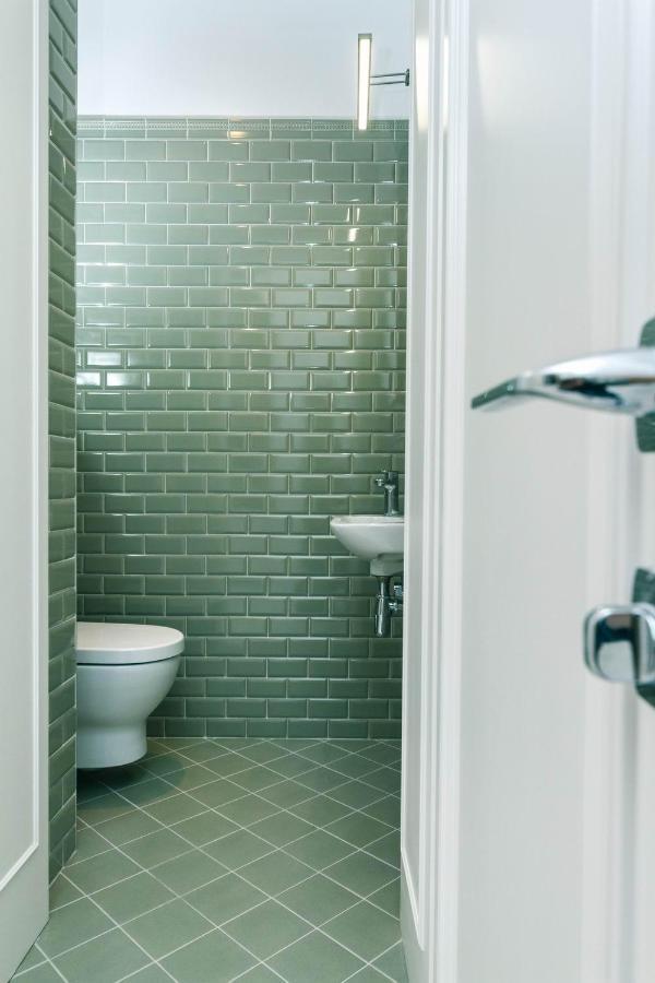Luxury Beatiful Apartment On Pyshkinska Street キエフ エクステリア 写真