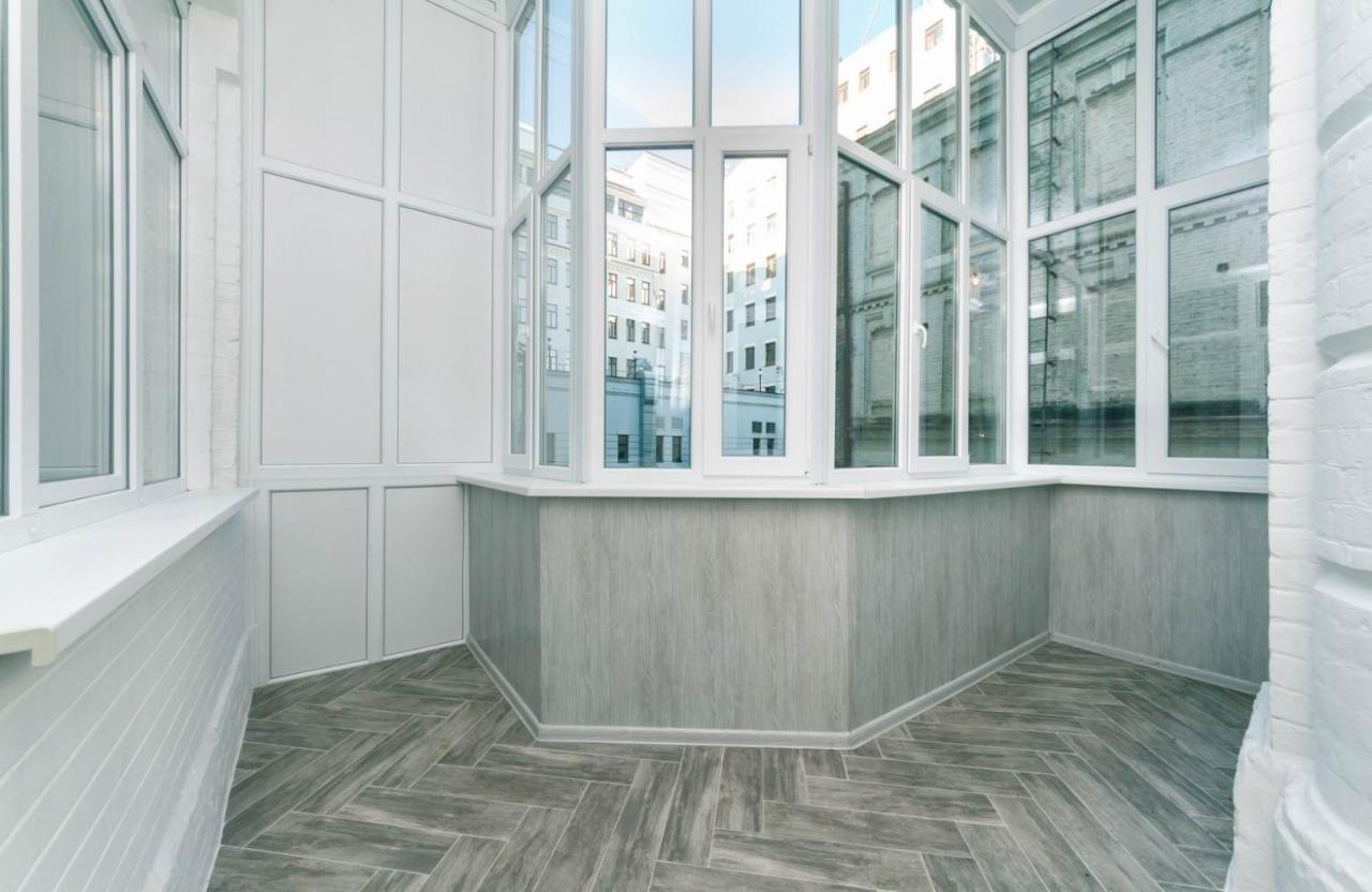 Luxury Beatiful Apartment On Pyshkinska Street キエフ エクステリア 写真